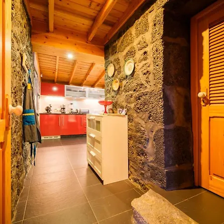 Stone Casa Do Caisinho Pico Island * Terra Alta