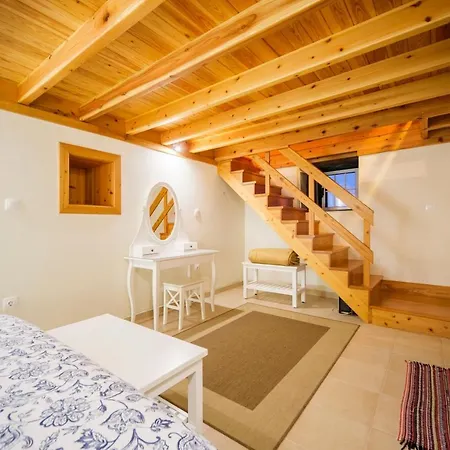 Дом отдыха Stone Casa Do Caisinho Pico Island