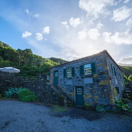 Holiday home Stone Casa Do Caisinho Pico Island Terra Alta