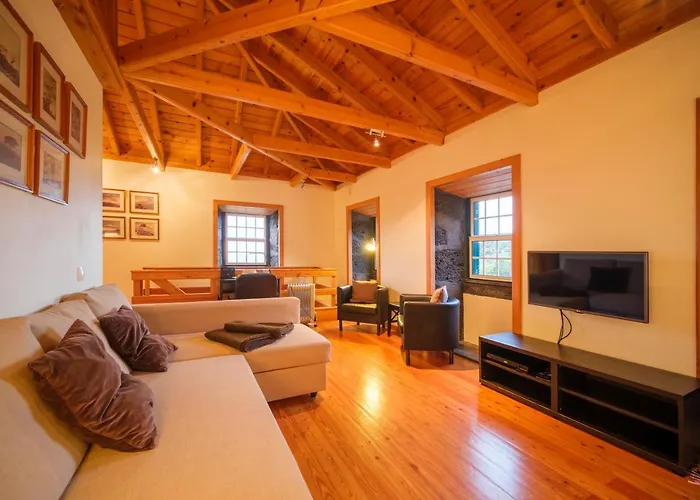 Vakantiehuis Stone Casa Do Caisinho Pico Island Terra Alta