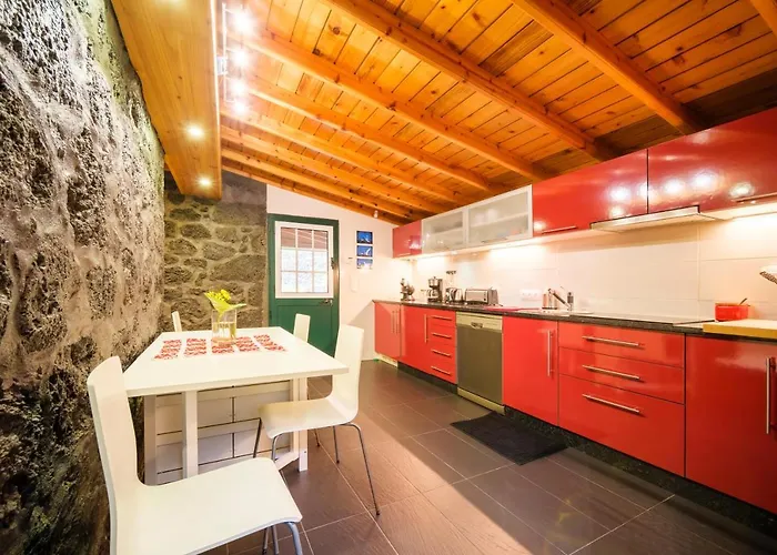 Stone Casa Do Caisinho Pico Island Vakantiehuis