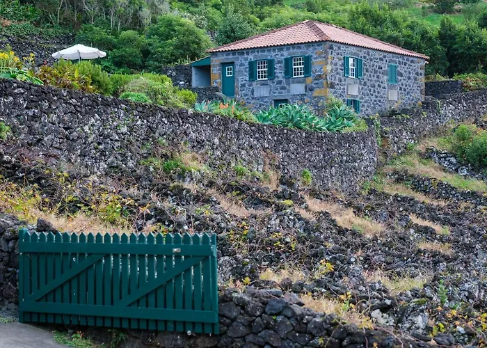 Vakantiehuis Stone Casa Do Caisinho Pico Island *