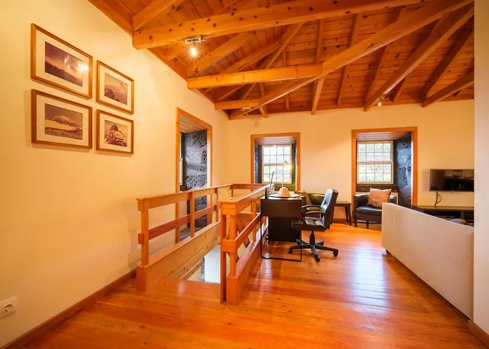 Stone Casa Do Caisinho Pico Island Vakantiehuis Terra Alta